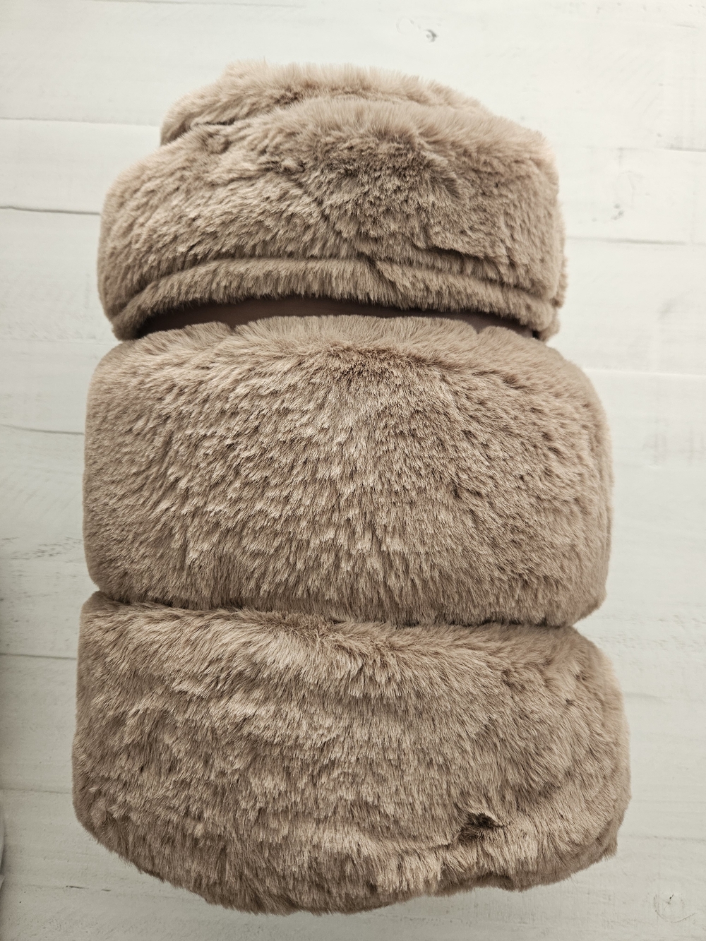 NWT- Better Homes And Gardens Plush Faux Fur Throw Blanket- Taupe/Brown